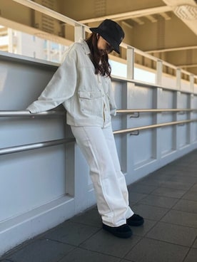 「Levi's RED（リーバイスレッド）のアイテム」を使った、リーバイス STAFF WOMENさん（レディース・153cm）の冬コーディネート