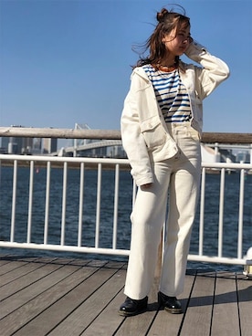 「Levi's RED（リーバイスレッド）のアイテム」を使った、リーバイス STAFF WOMENさん（レディース・169cm）の冬コーディネート