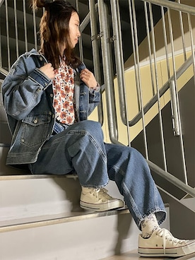 「Levi's RED（リーバイスレッド）のアイテム」を使った、リーバイス STAFF WOMENさん（レディース・157cm）の春コーディネート