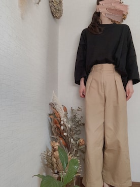 「chocomee（チョコミー）のアイテム（Tシャツ/カットソー）」を使った、na*さん（レディース・154cm）の秋コーディネート