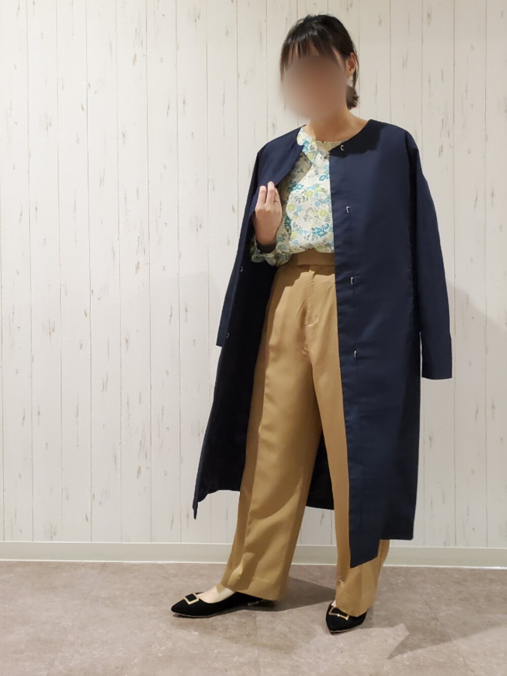 「テチチ(Te chichi)、パンツスタイル、春コーデ、150cm、低身長、大人カジュアル、はるコーデ、おしゃれさんと繋がりたい、パンツ、フォロー、イイネ、お気に入り登録お願いします♡」｜「Te chichiのノーカラーコート（その他アウター、ブルー系）」を使った、Misakiさん（レディース・150cm）の春コーディネートの1枚目の写真