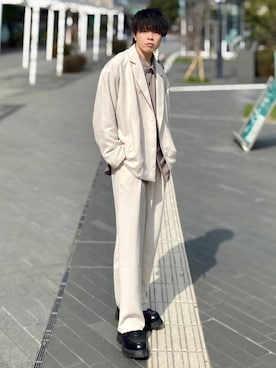 「LILL（リル）のアイテム（テーラードジャケット）」を使った、junさん（メンズ・171cm）の春コーディネート