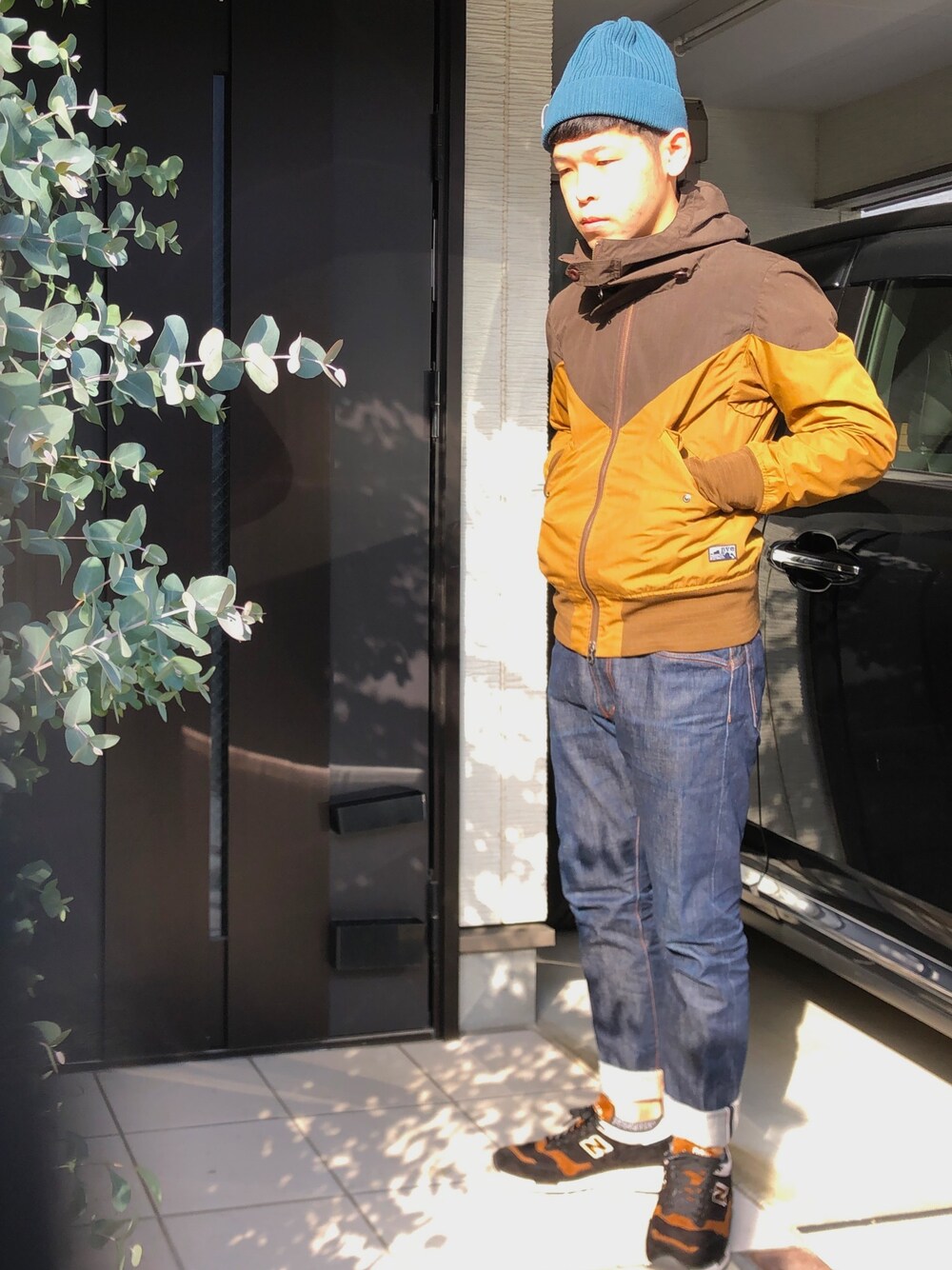 「デニム、nonnative、New Balance」｜「nonnativeのアイテム（ブルゾン、ブラウン系）」を使った、KHさん（メンズ・170cm）の冬コーディネートの1枚目の写真