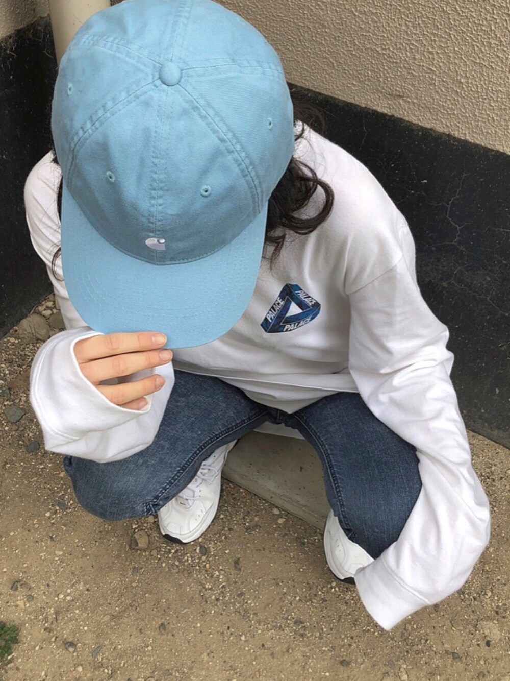 「palace、palaceskateboards、carhartt、Carhartt WIP(Carhartt WIP)、NIKE、NIKE m2k tekno」｜「Carharttのアイテム（キャップ、ブルー系）」を使った、shiさん（レディース・160cm）の夏コーディネートの1枚目の写真