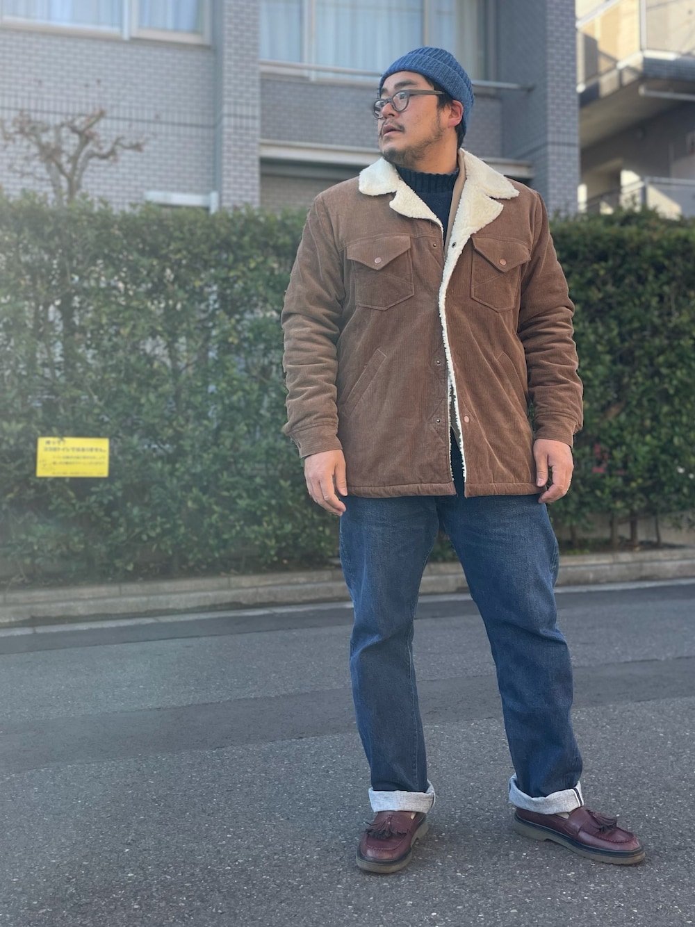「私の推しブランド、ニット帽、ニット、デニム、デニムパンツ、ボアジャケット、コーデュロイ、ローファー、アメカジ、Denime」｜「Nine Tailorの【Denime×NineTailor】 INDIGO WATCH/ナインテーラーコラボ インディゴワッチ（ニットキャップ/ビーニー、ブルー系）」を使った、gunken5さん（メンズ・171cm）の冬コーディネートの1枚目の写真