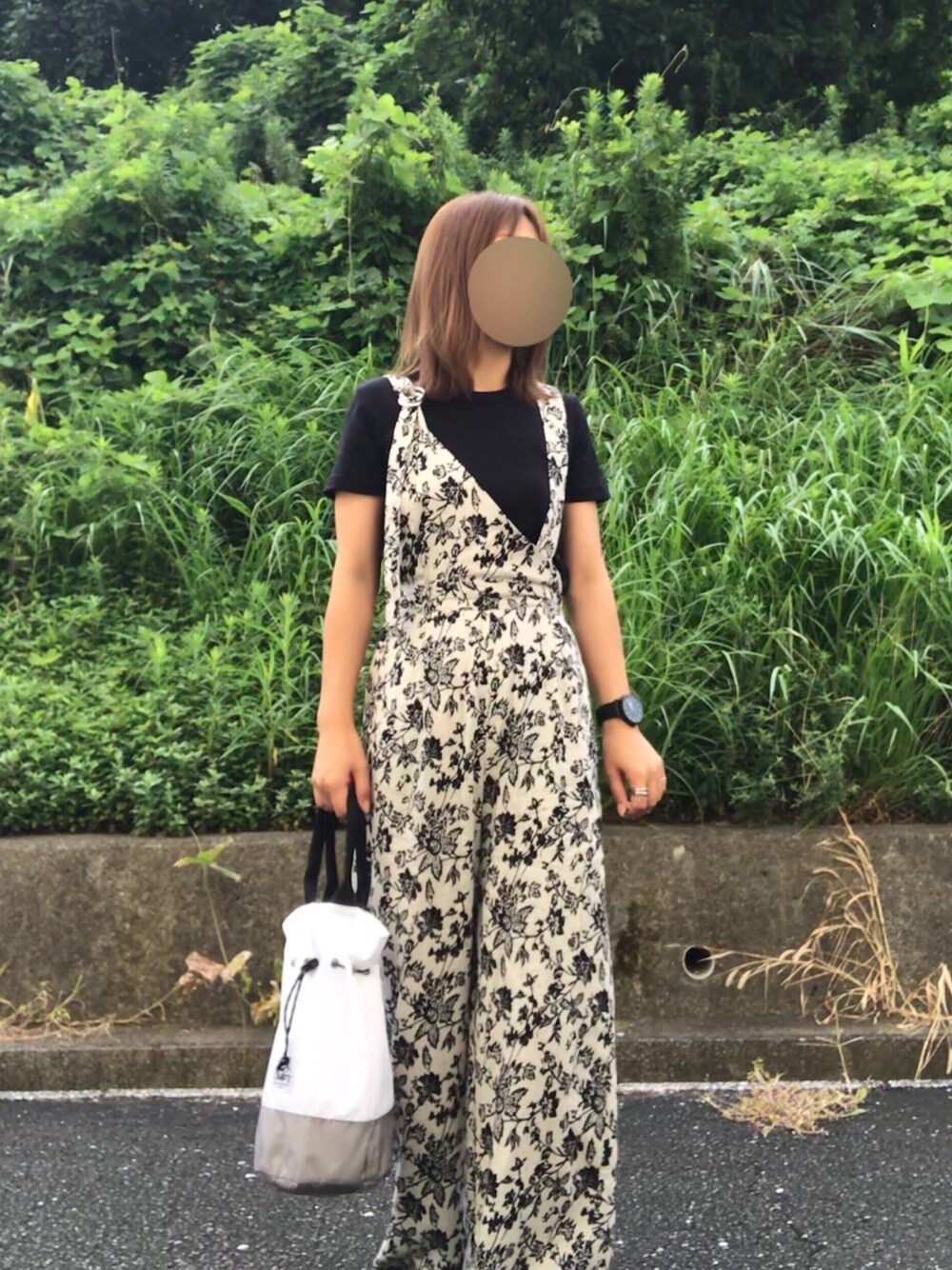 「CAMP7、プチプラ、低身長コーデ」｜「CAMP7のアイテム（バッグ、ホワイト系）」を使った、sacoさん（レディース・148cm）の夏コーディネートの1枚目の写真