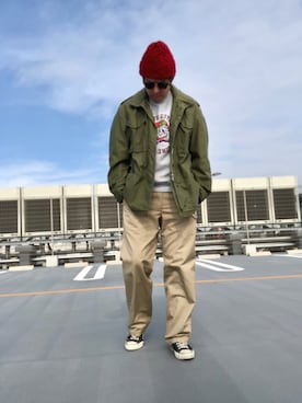 「赤ニット帽」｜ノッティーさん（メンズ・179cm）の春コーディネート