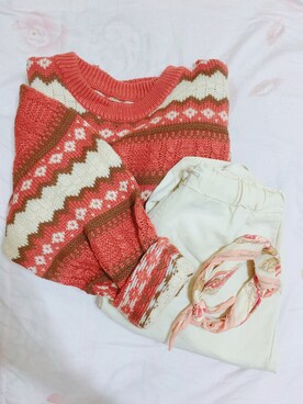 「VINTAGE（ヴィンテージ）のアイテム（ニット/セーター、オレンジ系）」を使った、Liou Yi Xuanさん（レディース・152cm）の冬コーディネート