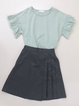 「フリルトップス」｜「アイテム（スカート）」を使った、avv_kidsstaffさん（キッズ・120cm）の春コーディネート