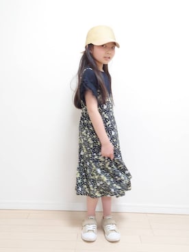 「a.v.v（アーヴェヴェ）のアイテム（キャップ）」を使った、avv_kidsstaffさん（キッズ・120cm）の春コーディネート