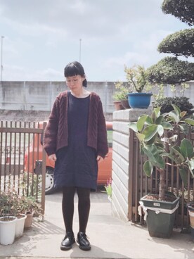 「ケーブルカーディガン」｜「アイテム（その他シューズ）」を使った、NANAEさん（レディース・155cm）の春コーディネート