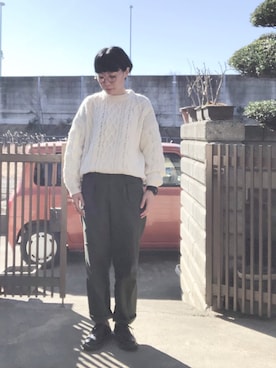 「ケーブルニット」｜「アイテム（アナログ腕時計）」を使った、NANAEさん（レディース・155cm）の冬コーディネート