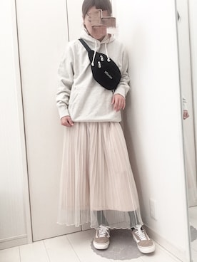 「チャンピオン パーカー」｜「アイテム（バッグ）」を使った、tomさん（レディース・155cm）の冬コーディネート