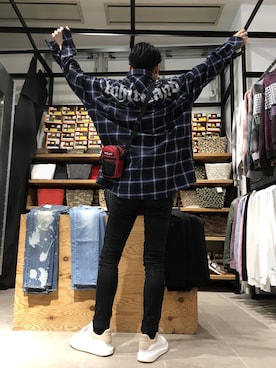 「WHITELAND（ホワイトランド）のアイテム（エコバッグ/サブバッグ）」を使った、大輝さん（メンズ・174cm）の春コーディネート