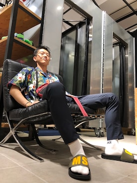 「MSGM（エムエスジーエム）のアイテム（シューズ）」を使った、大輝さん（メンズ・174cm）の夏コーディネート