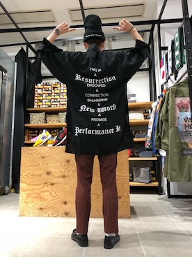 「レーヨンシャツ」｜「アイテム（ニットキャップ/ビーニー）」を使った、大輝さん（メンズ・174cm）の秋コーディネート