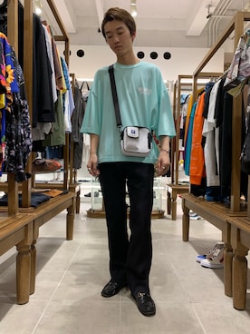 「WHITELAND（ホワイトランド）のアイテム（ボディバッグ/ウエストポーチ）」を使った、大輝さん（メンズ・174cm）の春コーディネート