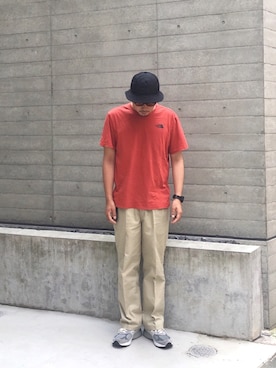 「N.HOOLYWOOD」｜「アイテム（チノパンツ）」を使った、junya_mochizukiさん（メンズ・177cm）の夏コーディネート