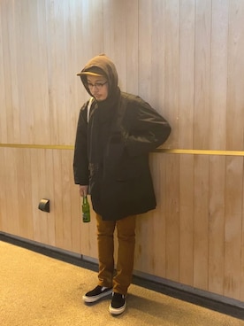 「ワークパンツ」｜「アイテム（マウンテンパーカー）」を使った、junya_mochizukiさん（メンズ・177cm）の冬コーディネート