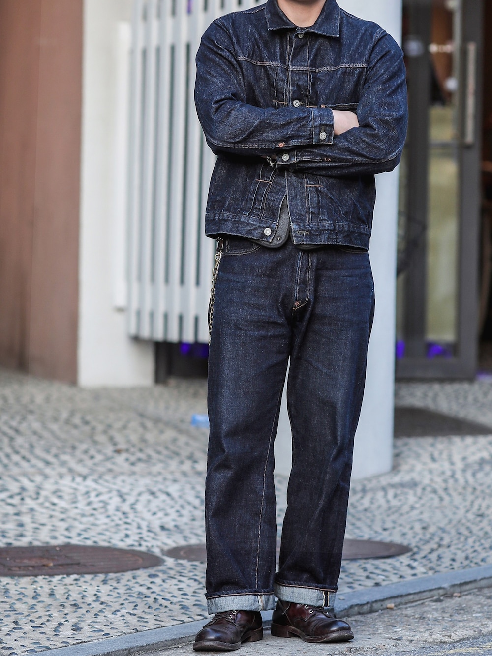 「Pherrow's、Redwing」｜「Pherrow'sのアイテム（デニムジャケット、ブルー系）」を使った、kimmiraeさん（メンズ・170cm）の秋コーディネートの1枚目の写真