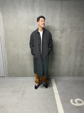 「SHIPS（シップス）のアイテム（ステンカラーコート）」を使った、東條さん（メンズ・188cm）の秋コーディネート
