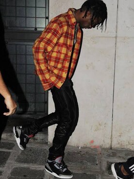 お前らストリート着ない？さんのコーディネート