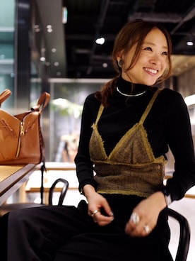 「ADER（アデル）のアイテム（アクセサリー）」を使った、野尻美穂さん（レディース・161cm）の秋コーディネート