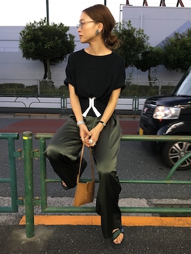 「ADER（アデル）のアイテム（アクセサリー）」を使った、野尻美穂さん（レディース・161cm）の秋コーディネート