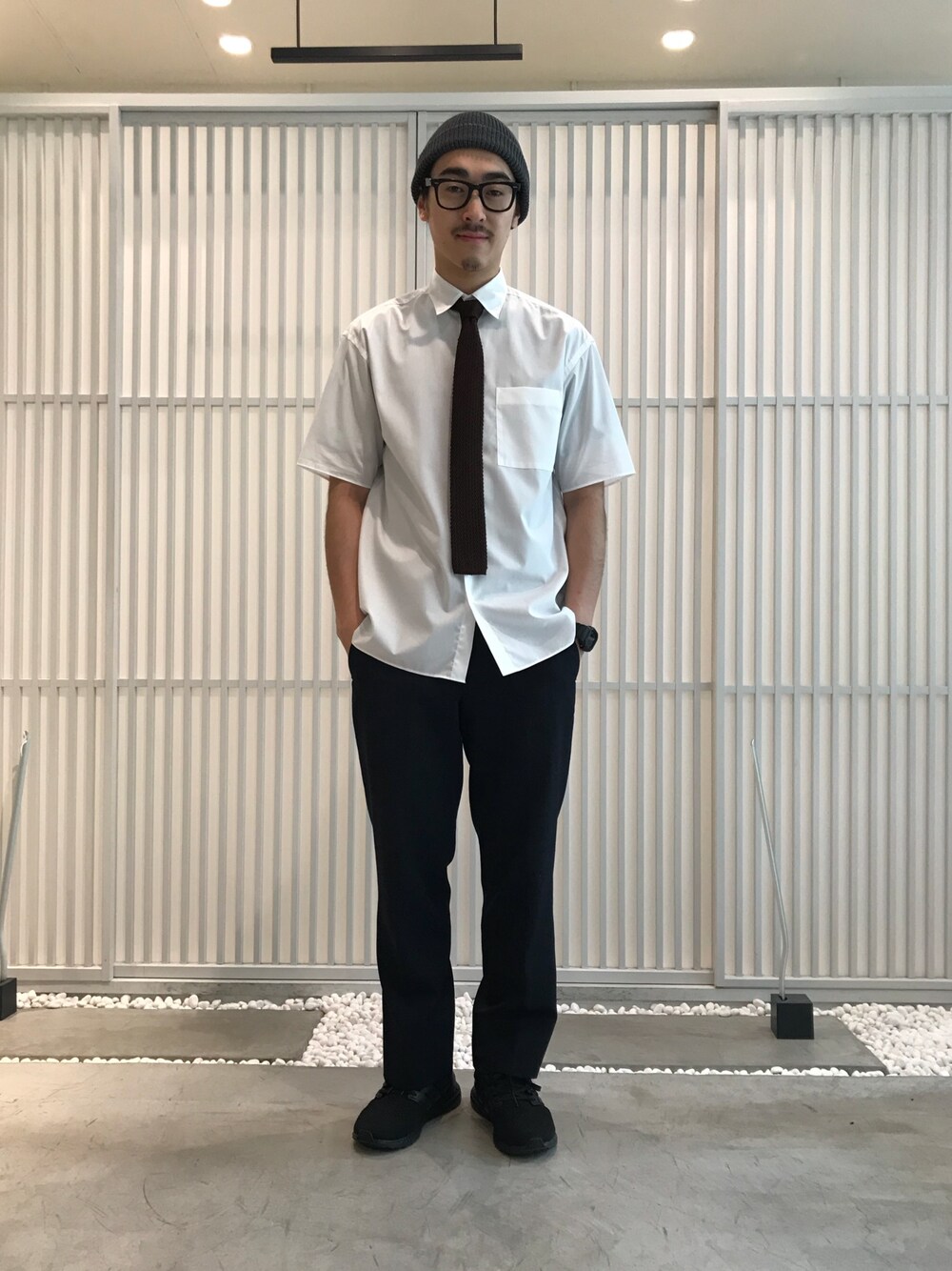 「summer、UNITED TOKYO、ユナイテッドトウキョウ、ootd、モード、カジュアル、ネクタイ、夏コーデ」｜「UNITED TOKYOのSOKTASショートスリーブシャツ（シャツ/ブラウス、ホワイト系）」を使った、Yusukeさん（メンズ・172cm）の夏コーディネートの1枚目の写真