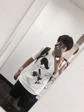 「さっきの女の子、のアイテム（Tシャツ/カットソー、ホワイト系）」を使った、ｼﾞｮｾﾌ🦄ももかーまん✅さん（メンズ・180cm）の秋コーディネート