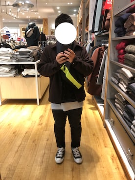 「CONVERSE（コンバース）のconverse コンバース ALL STAR 100 COLORS OX オールスター 100 カラーズ オックス 32861791 BLACK（スニーカー）」を使った、sagan.spさん（メンズ・160cm）の冬コーディネート