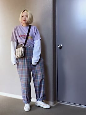 「アイテム（ピアス（片耳用）、ピンク系）」を使った、綾さん（レディース・160cm）の春コーディネート