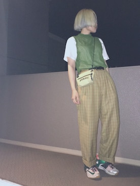 「NUMERALS（ヌメラルズ）のアイテム」を使った、綾さん（レディース・160cm）の春コーディネート