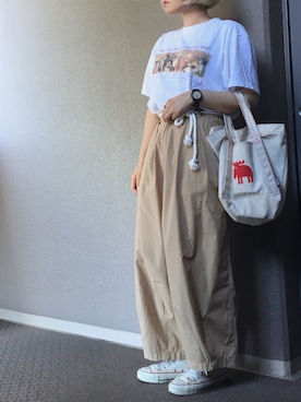 「ネコ」｜「アイテム（腕時計）」を使った、綾さん（レディース・160cm）の夏コーディネート