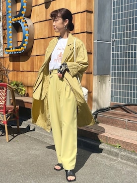 「イエローコーデ」｜「アイテム（その他アウター）」を使った、akiho hoshiさん（レディース・158cm）の春コーディネート