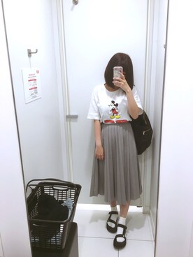「MONKI（モンキ）のアイテム（バッグ）」を使った、Rebecca Chanさん（レディース・158cm）の夏コーディネート