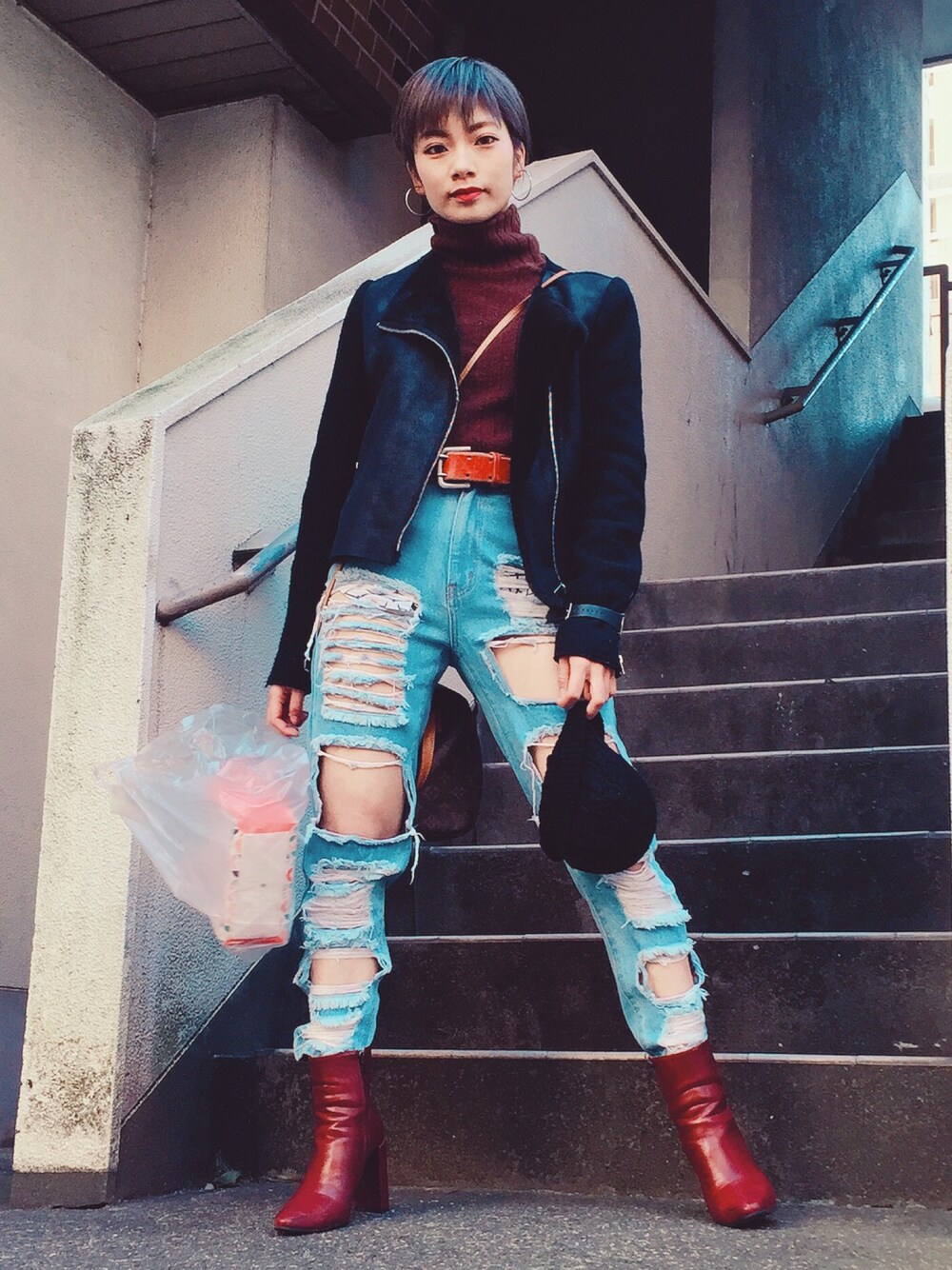 「休日スタイル」｜「ZARAのアイテム（ライダースジャケット、ブラック系）」を使った、矢部ユウナさん（レディース・153cm）の冬コーディネートの1枚目の写真