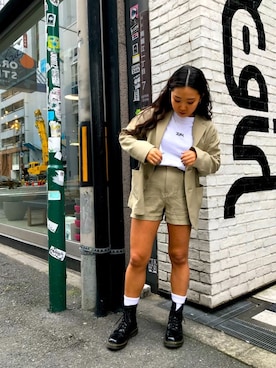 X-girlのテーラードジャケットを使った人気ファッション