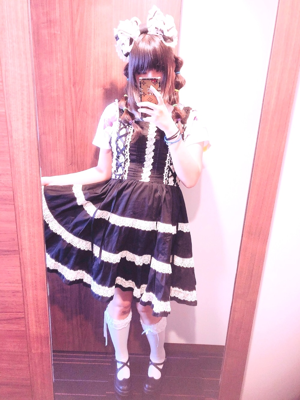 「参戦服、ロリータ、ロリィタ、ロリィタファッション、ゴスロリ、カジュロリ、ツインテール、BABY THE STARS SHINE BRIGHT、Angelic Pretty、夢展望」｜「BABY,THE STARS SHINE BRIGHTのアイテム（ジャンパースカート、ブラック系）」を使った、mitu_kunさん（レディース・165cm）の秋コーディネートの1枚目の写真