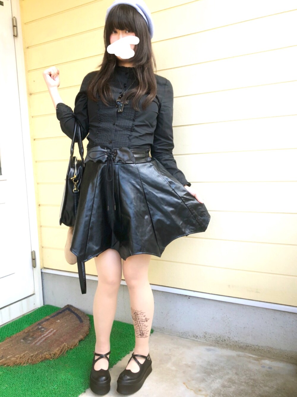 「wearhalloween2018、秋コーデ、お洒落さんとつながりたい、原宿系、ゴシック、ゴシックロリータ、ゴスロリ、夢展望、HELLCATPUNKS、SWIMMER」｜「夢展望のアイテム（パンプス、ブラック系）」を使った、mitu_kunさん（レディース・165cm）の秋コーディネートの1枚目の写真