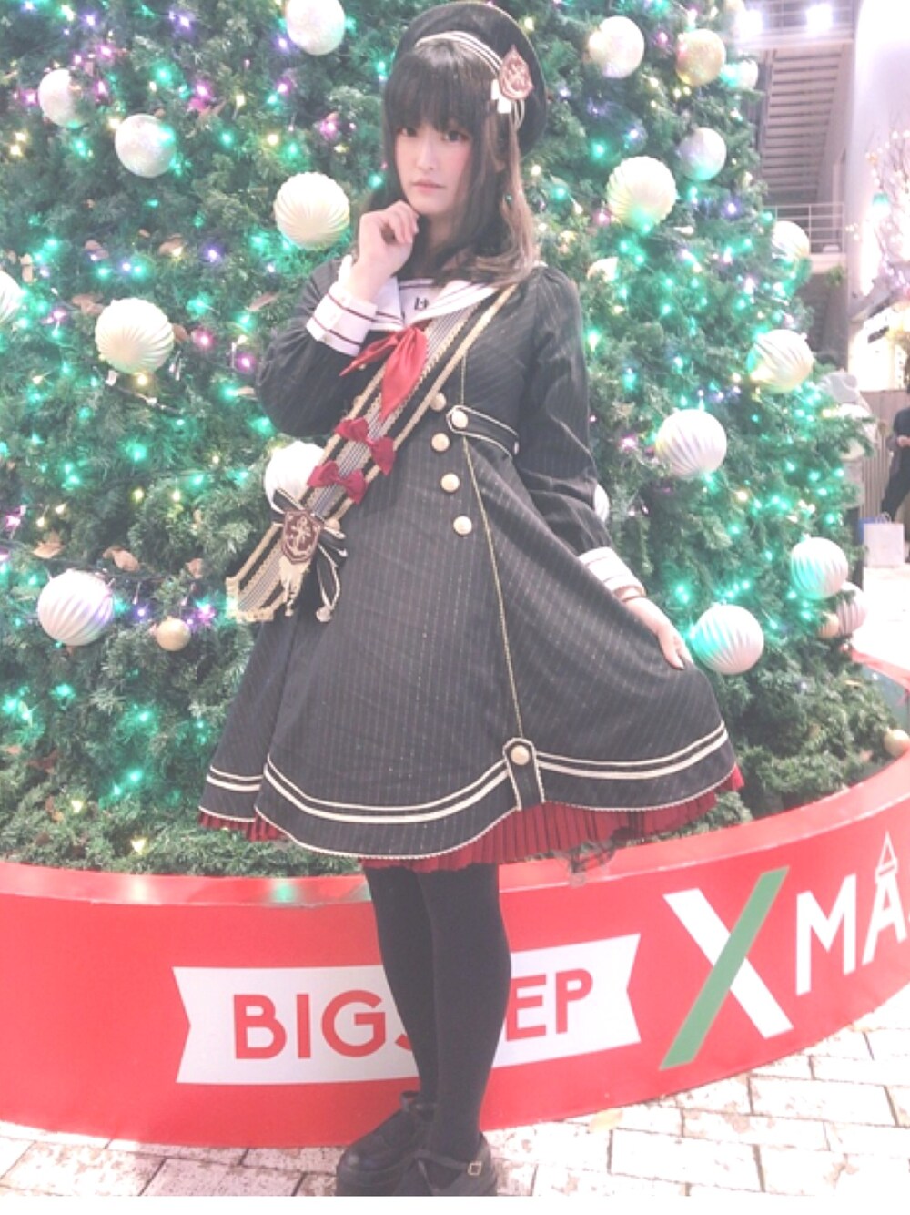 「クリスマスコーデ、ロリィタ、ロリータ、ロリータファッション」｜「lost treeのアイテム（ワンピース、ブラック系）」を使った、mitu_kunさん（レディース・165cm）の冬コーディネートの1枚目の写真