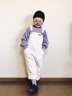 「Dickies（ディッキーズ）のアイテム（オールインワン・サロペット）」を使った、hibihakuさん（キッズ・110cm）の秋コーディネート