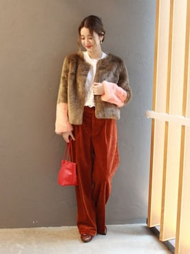 「ファーコート」｜「アイテム（ノーカラージャケット）」を使った、asanoさん（レディース・158cm）の秋コーディネート