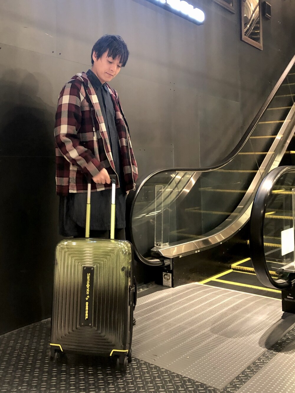 miko｜DIESELのスーツケース/キャリーバッグを使ったコーディネート - WEAR