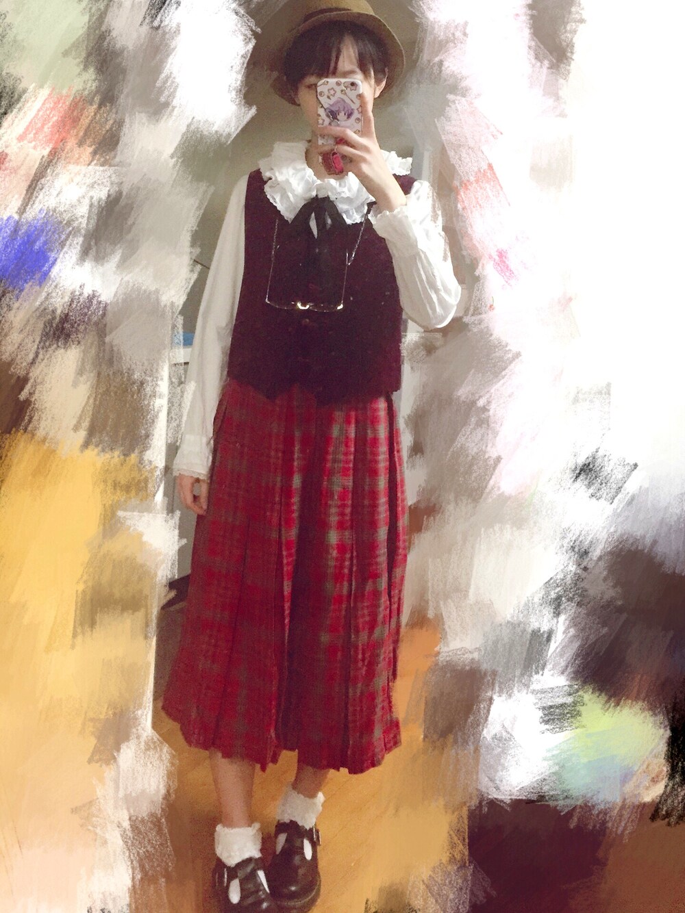 「古着、チェックスカート、ベスト、ドレスシャツ」｜「古着のアイテム（スカート、レッド系）」を使った、syusyusyuさん（レディース・160cm）の春コーディネートの1枚目の写真