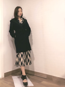 「working style」｜「アイテム（チェスターコート）」を使った、つばめさん（レディース・163cm）の冬コーディネート