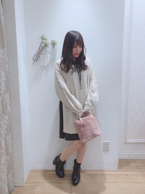 マジェスティックレゴン京都ポルタ店スタッフ Majestic Legon Majestic Legonのハンドバッグを使ったコーディネート Wear