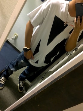 「ARMANI EXCHANGE（アルマーニエクスチェンジ）の【A|Xアルマーニ エクスチェンジ】ボックスAXロゴ　クルーネック半袖Ｔシャツ（Tシャツ/カットソー、ホワイト系）」を使った、hiroさん（メンズ・161cm）の夏コーディネート