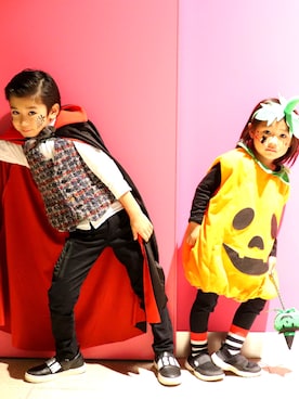 「MSGM（エムエスジーエム）のアイテム（シューズ）」を使った、三兄弟さん（キッズ・110cm）の秋コーディネート
