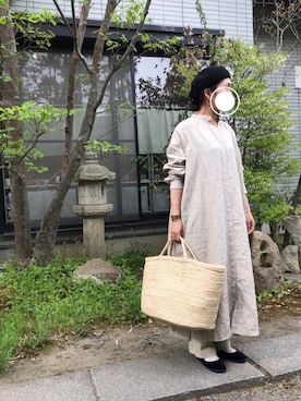 「レギンス」｜「アイテム（シャツワンピース、ベージュ系）」を使った、koco.さん（レディース・156cm）の春コーディネート
